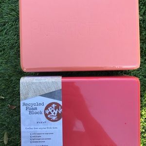 Manduka recycled foam yoga blocks (pair of 2)
